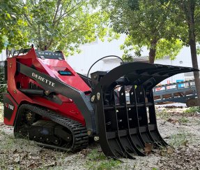 Derette XC1100 Mini Skid Steer Loader with Root Rake Grapple Attachment