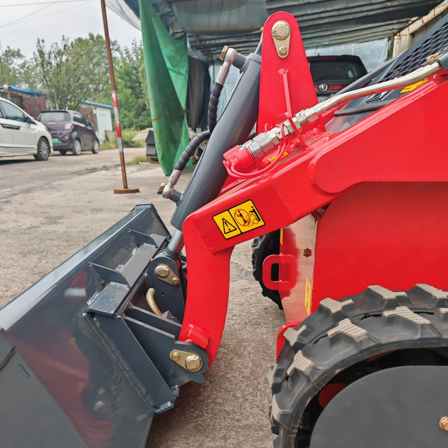 Mini chargeuse compacte - 380T