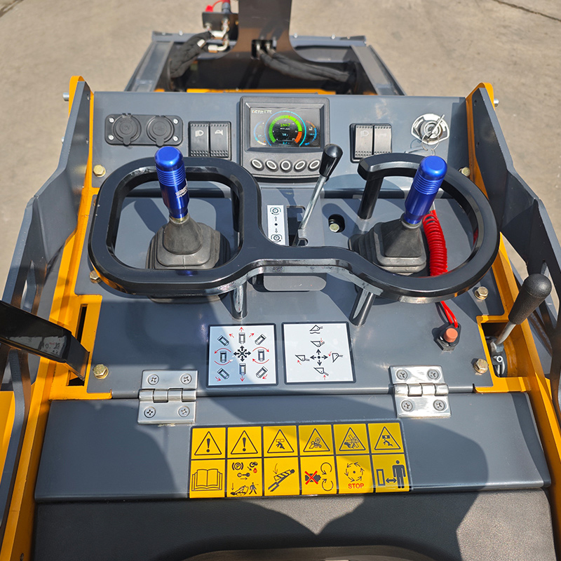 Мини-погрузчик с бортовым поворотом Derette XC1100