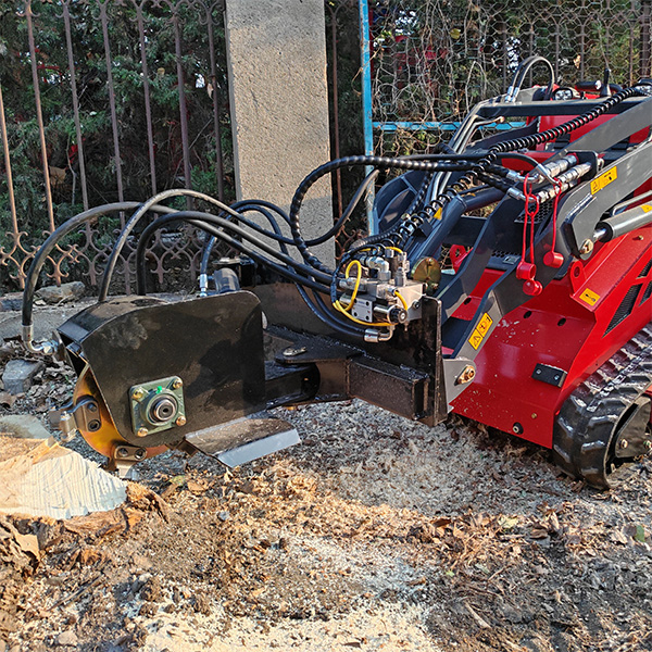 Dessoucheuse pour mini chargeuse compacte