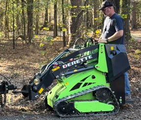 450T Mini Skid Steer